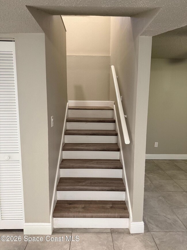 Building Photo - 1425 Croftwood Dr