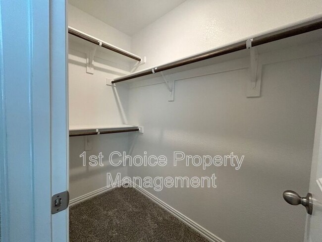 Building Photo - 7205 Tesoro Trl