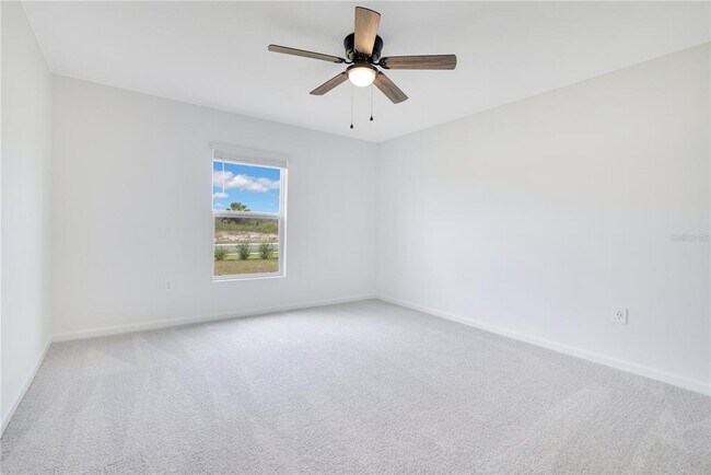 Building Photo - 2494 McKinley Dr