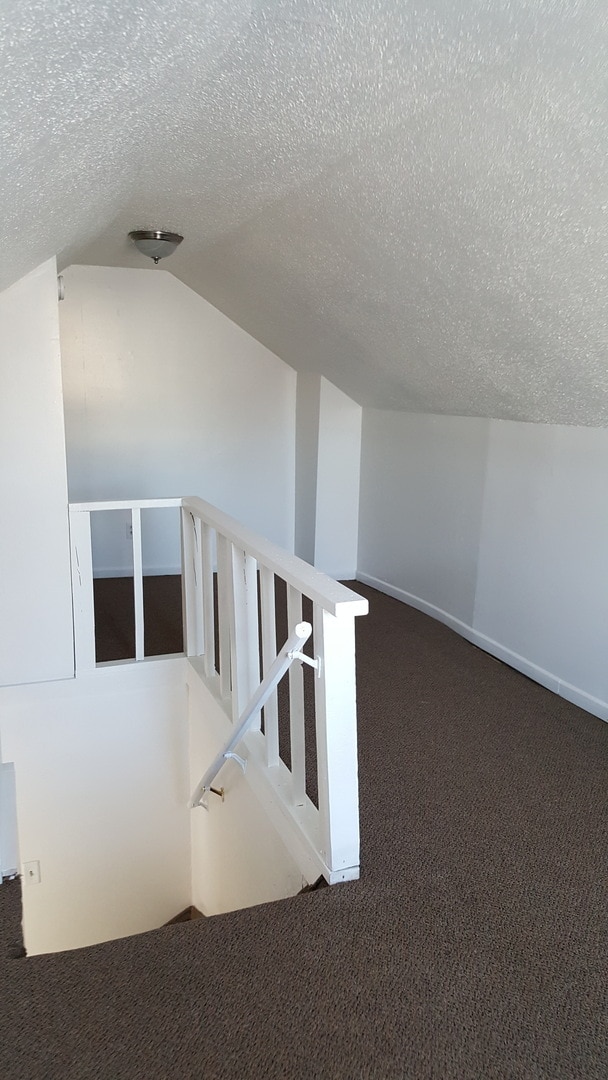 Building Photo - 420 3rd Ave NE