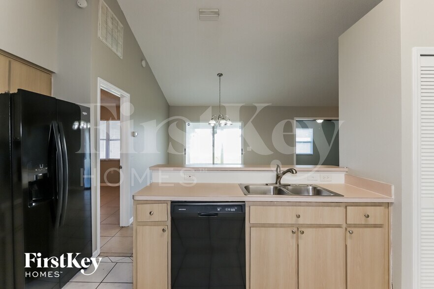 Building Photo - 4830 Mill Run Dr