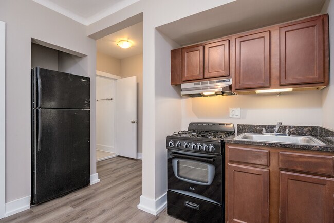 Building Photo - 4706 N Beacon St