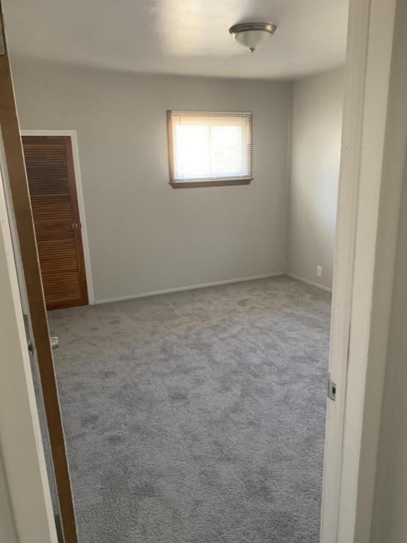 Building Photo - 24426 Columbus Ave