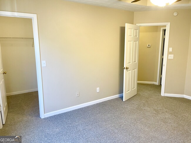 Building Photo - 162 Topaz Dr