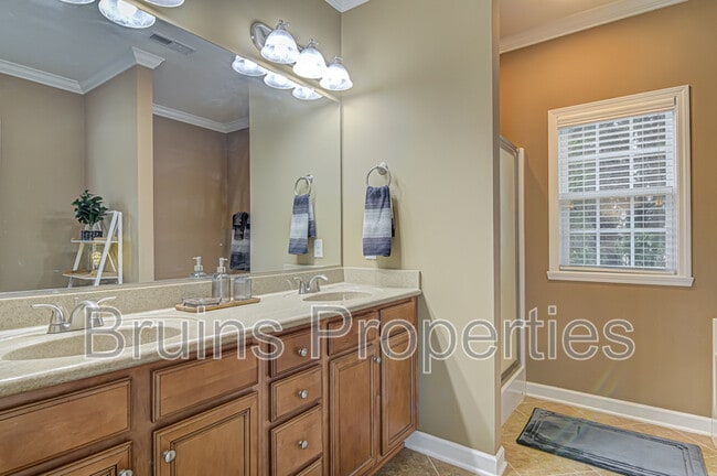 Building Photo - 4077 Cosway Ct