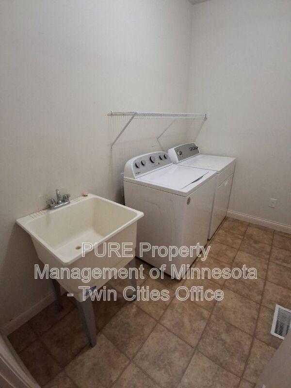Building Photo - 5106 159th St W
