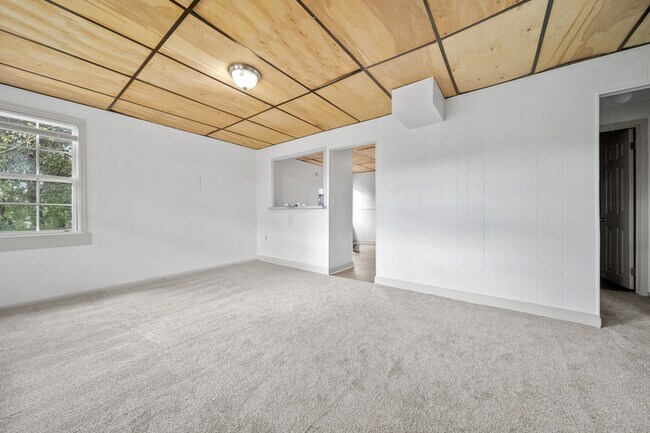 Building Photo - 150 Lawton Rd