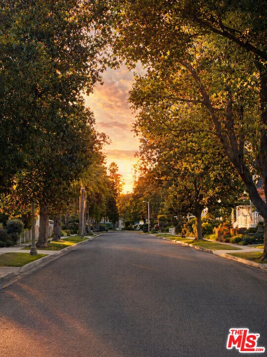 Building Photo - 17345 Hamlin St