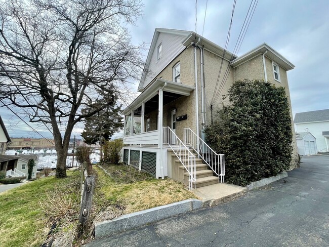 Building Photo - 14 Berrian Pl