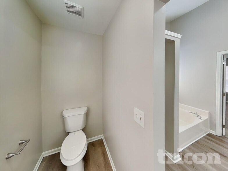 Building Photo - 14517 Arbor Ridge Dr