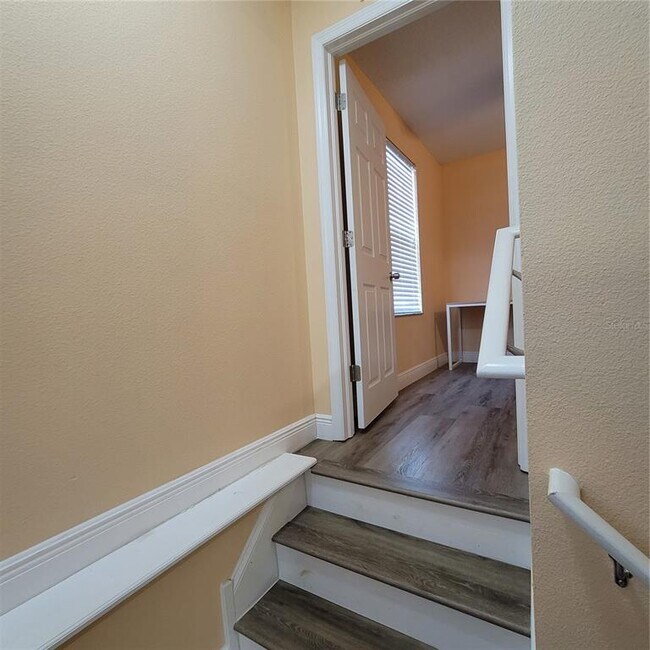 Building Photo - 10850 Breaking Rocks Dr