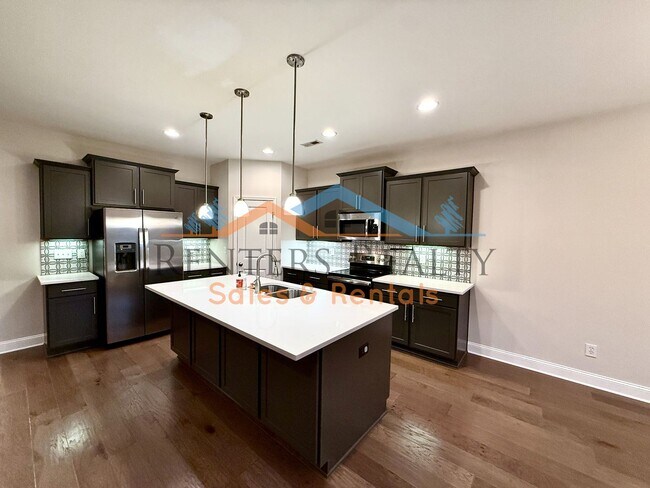 Building Photo - ? Beautiful Executive Home with 3-Car Garage + Incredible Outdoor Living ?