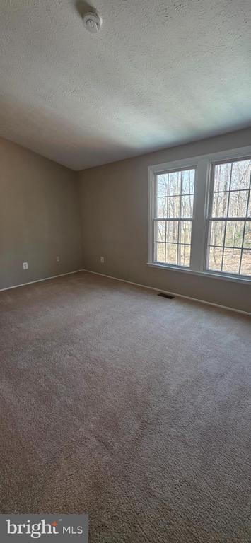 Building Photo - 7886 Marioak Dr