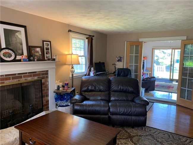 Building Photo - 68 Heritage Dr