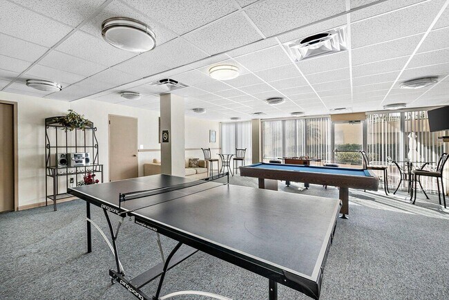 Building Photo - 3475 S Ocean Blvd