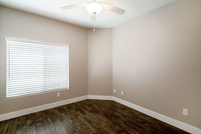 Building Photo - 845 Pantara Pl