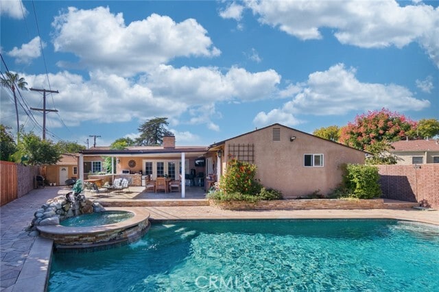 Building Photo - 814 Kellogg Ave