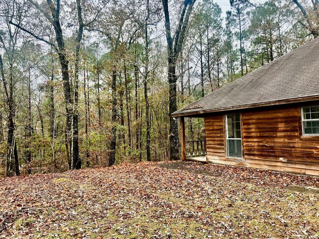 Building Photo - 95 Oakwood Dr