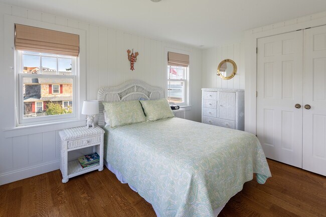 Building Photo - 159 Beach Ave