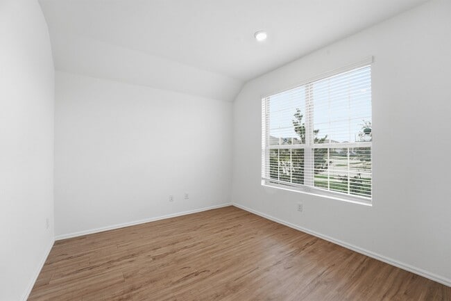 Building Photo - 14242 Walworth Crk Ct