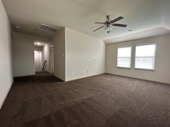 Building Photo - 2423 Garden Shadow Dr