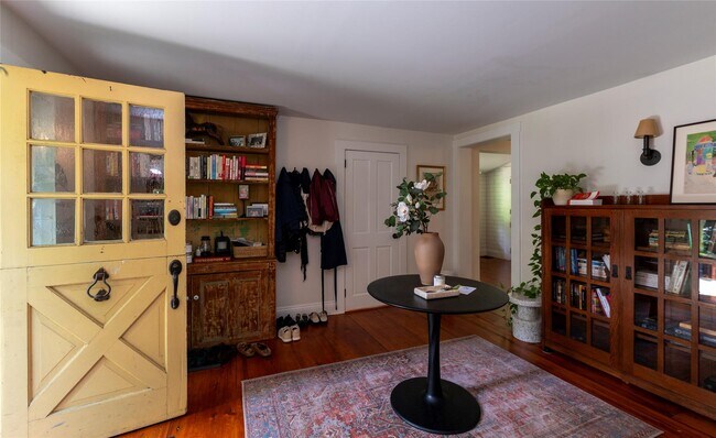 Building Photo - 15 Closter Rd