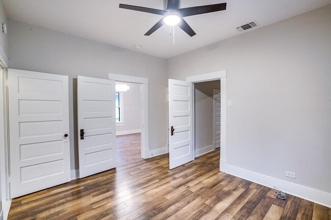 Building Photo - 804 Theresa Ave