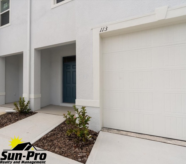 Building Photo - 113 Maya Wy