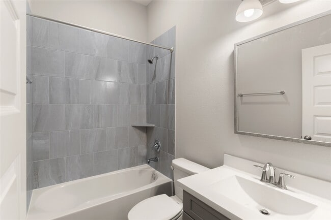 Building Photo - 18547 First Landing Drive