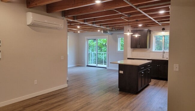 Unit C - 6960 SW Canyon Rd