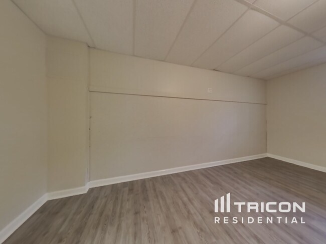 Building Photo - 170 Belle Ln