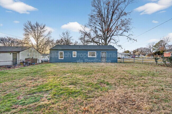 Building Photo - 9868 Lorna Ln