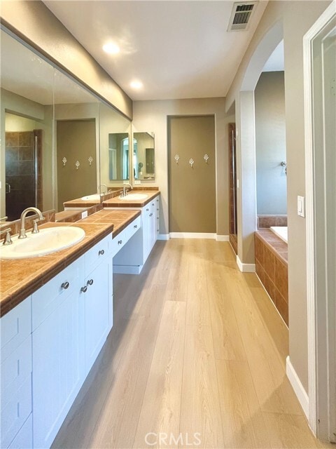 Building Photo - 23943 Windward Ln