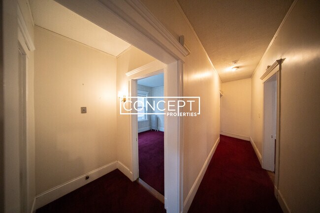 Building Photo - 92 Browne St