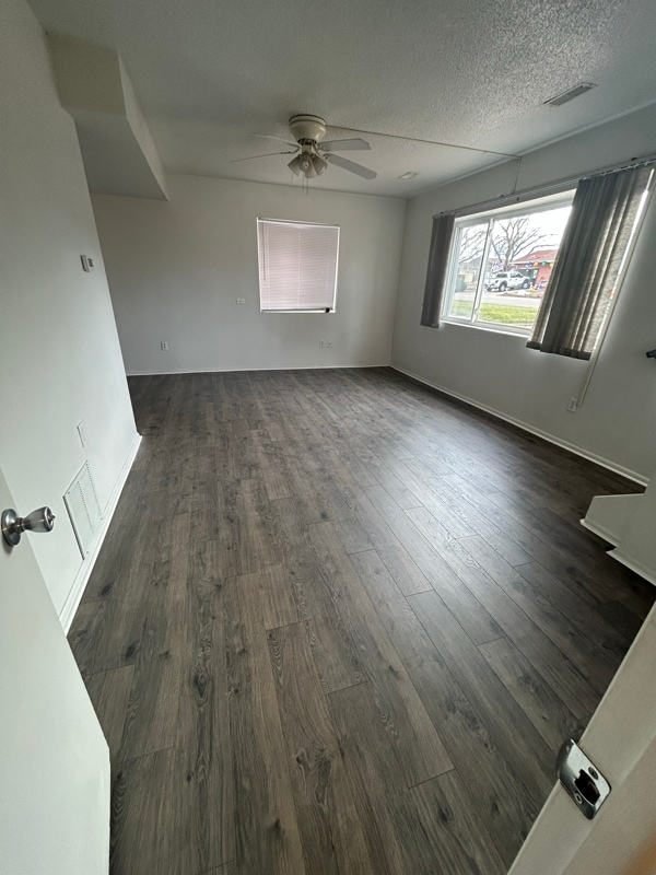 Building Photo - 2530 Taylor Ln