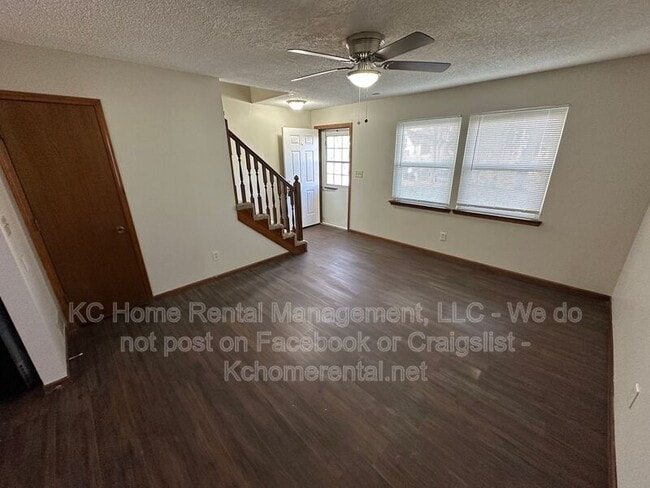 Building Photo - 225 Ottawa St