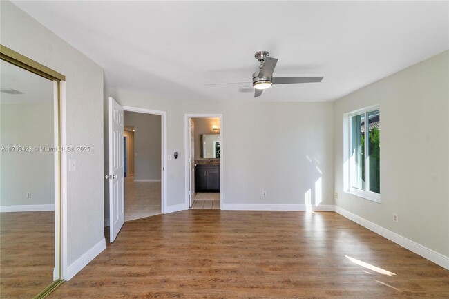 Building Photo - 11780 NW 27th Ct