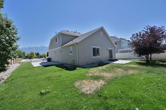Building Photo - 11166 Del Andrae Ln