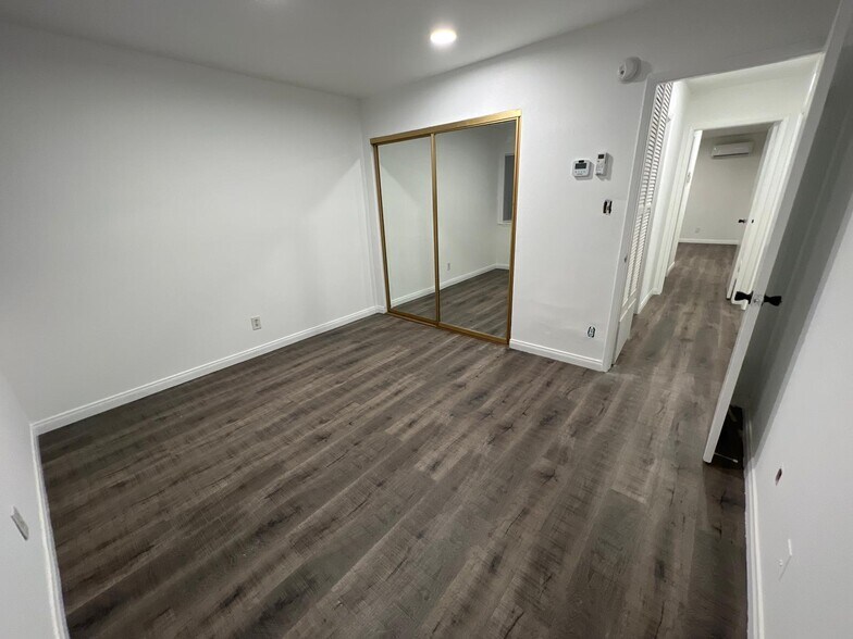 Building Photo - 12014 Kling St