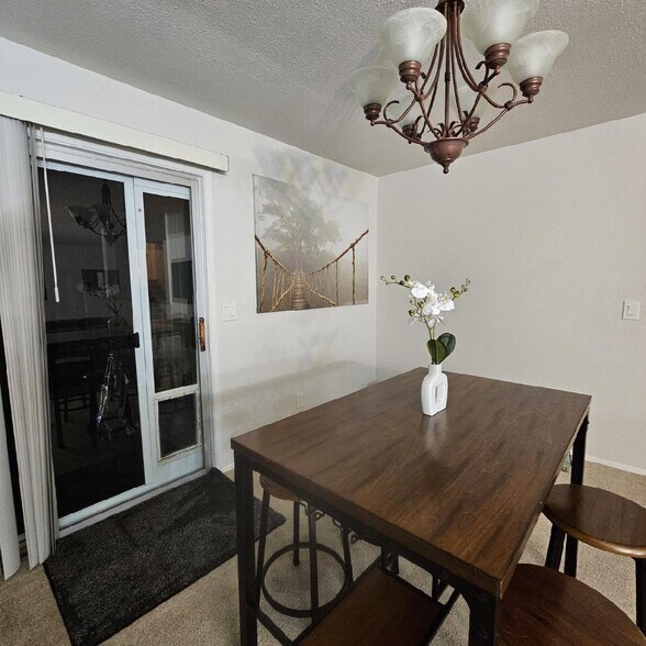 Building Photo - 12370 SW 121st Ave