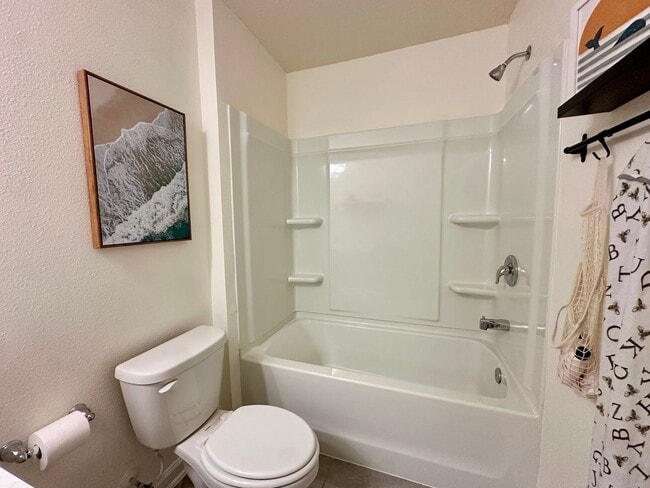 Building Photo - Adorable Townhome in Heart of St. Johns Co...