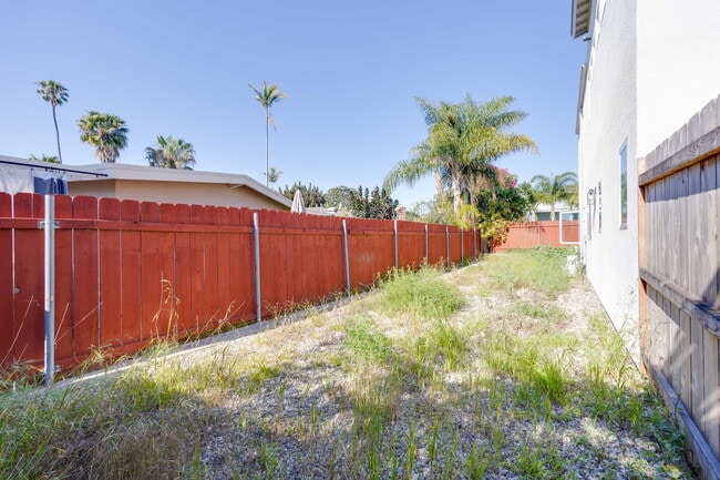 Building Photo - 810 California St