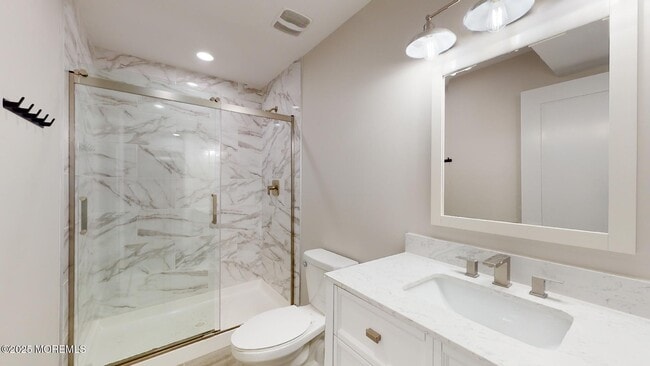 Building Photo - 1 Howland Ave