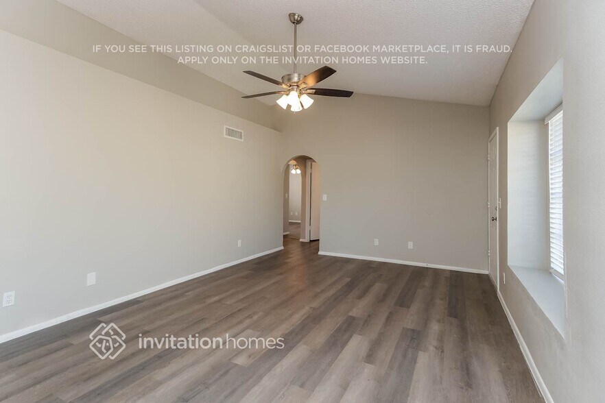 Building Photo - 1055 N Recker Rd