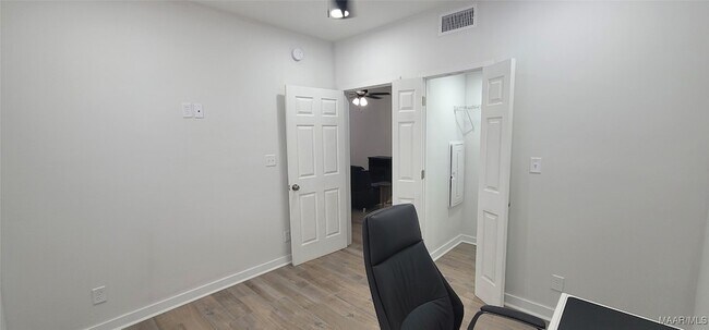 Building Photo - 1522 Madison Ave