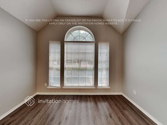 Building Photo - 621 Magnolia Trail