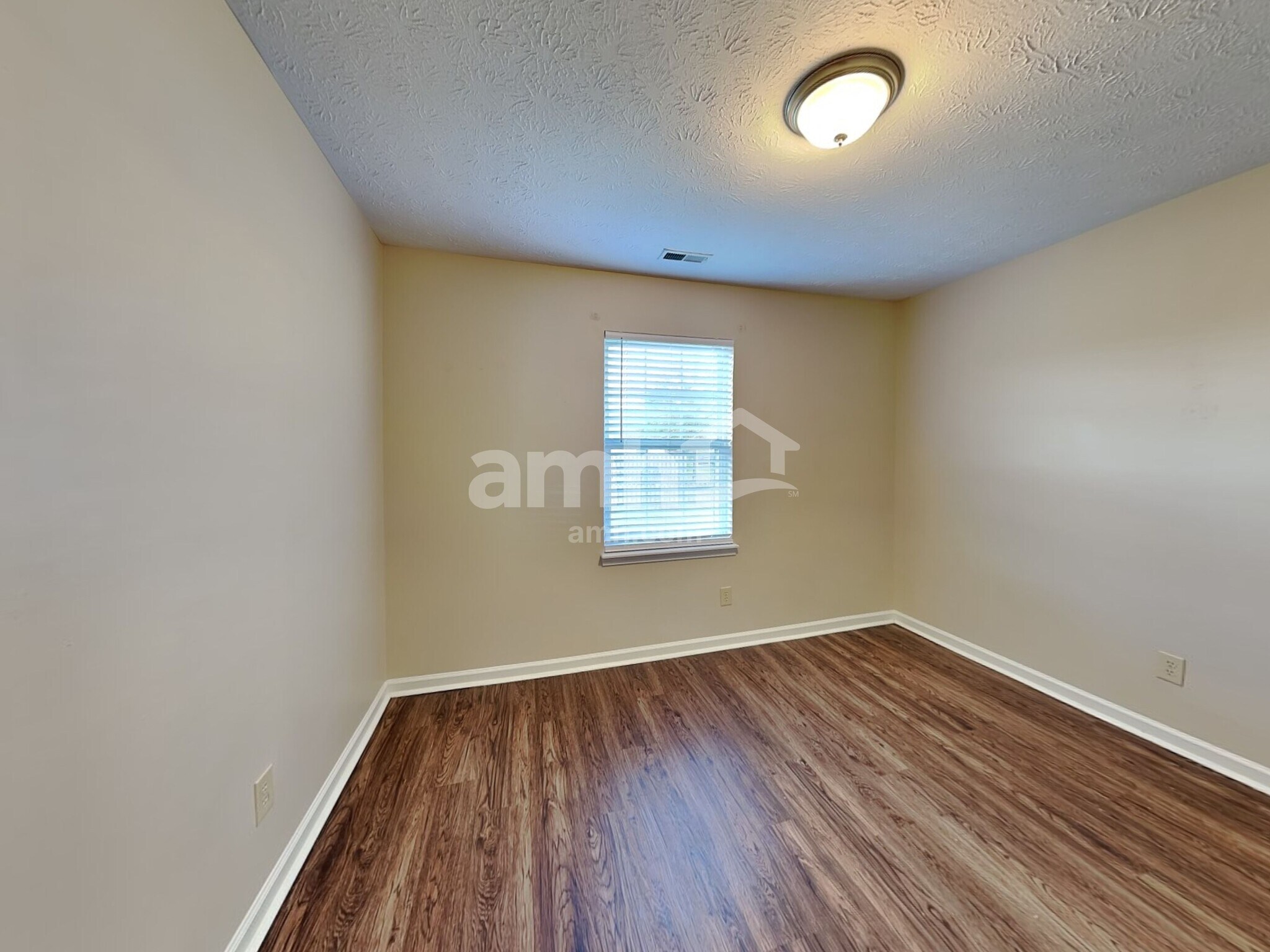 Building Photo - 10393 Buell Ct