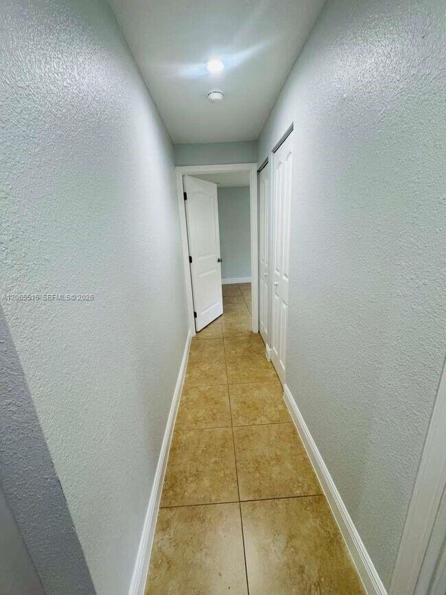Building Photo - 8270 SW 149th Ct