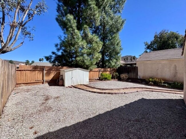 Building Photo - 27806 Hillpointe Dr