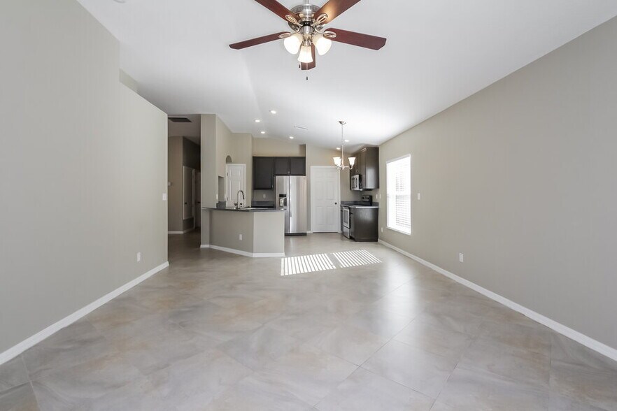 Building Photo - 11210 Summer Star Dr